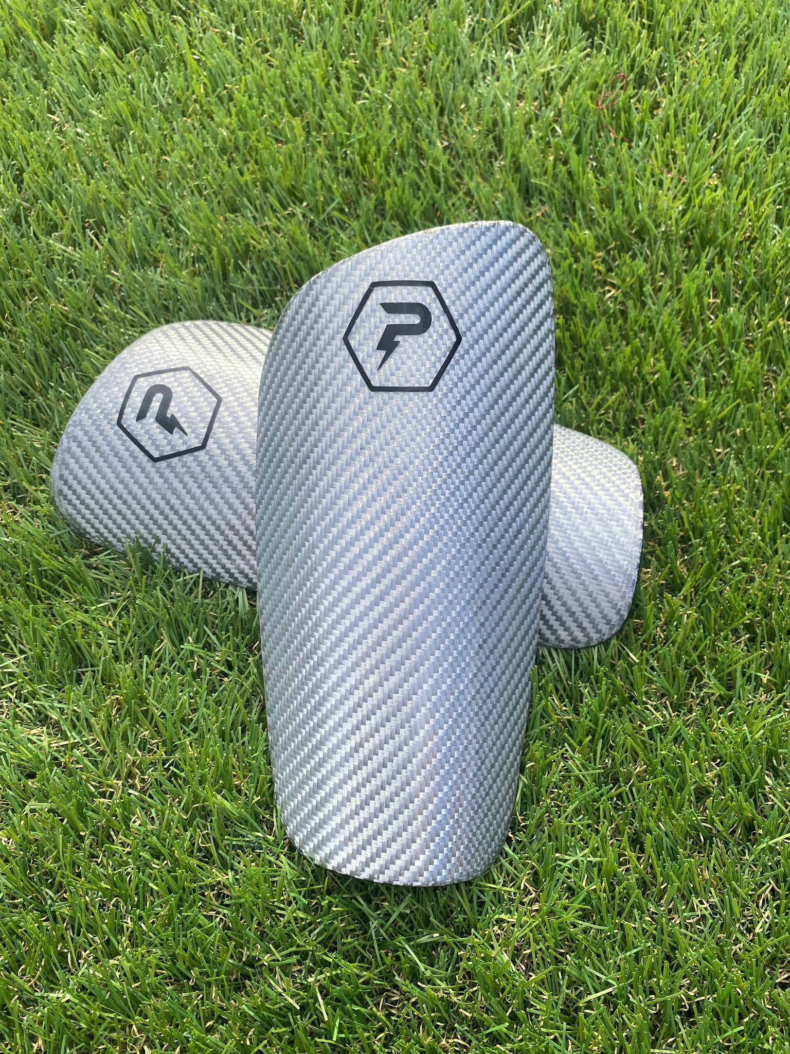 Patronus Alufibre Silver Carbon Elite Shin Guards