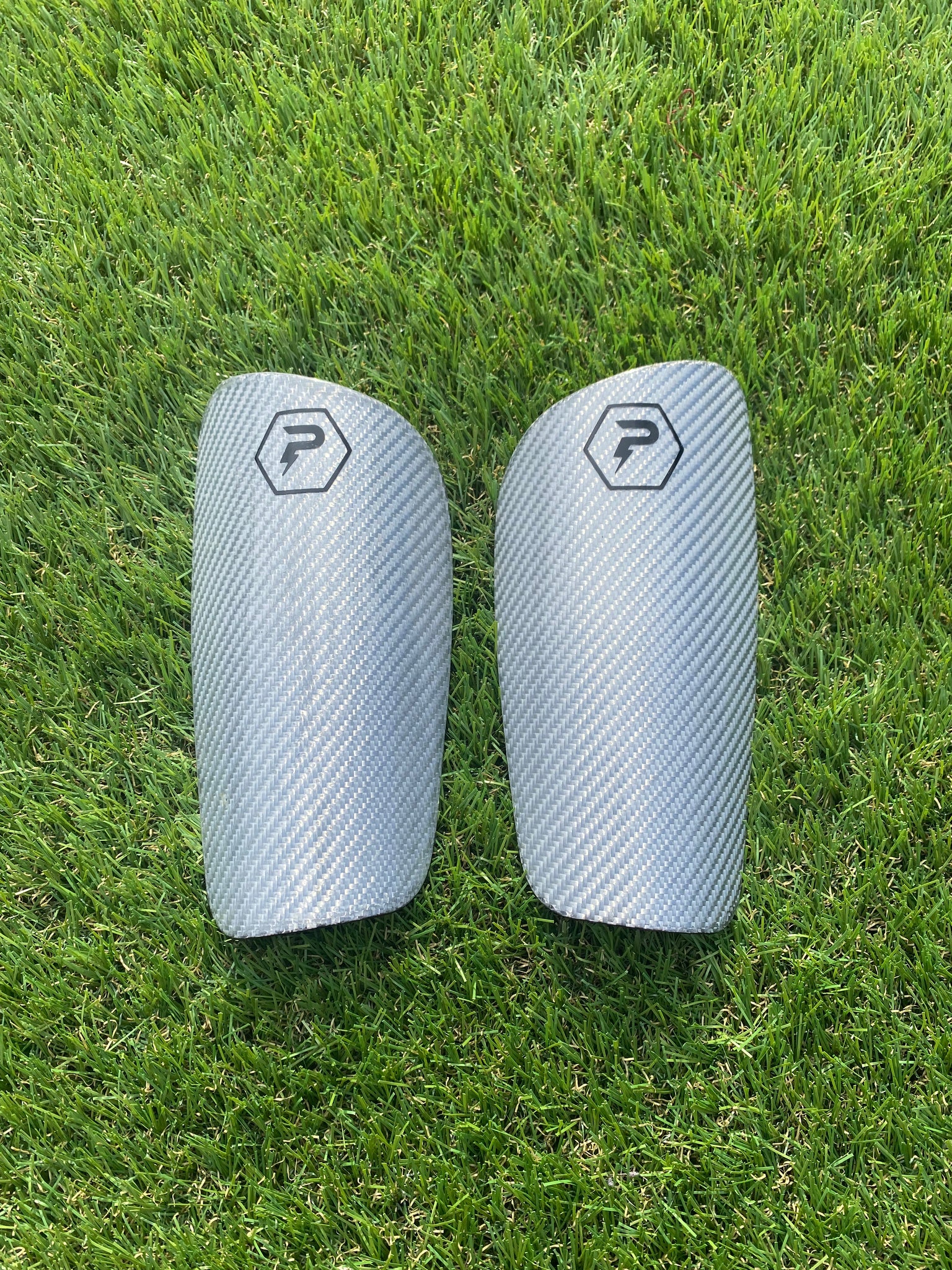 Patronus Alufibre Silver Carbon Elite Shin Guards